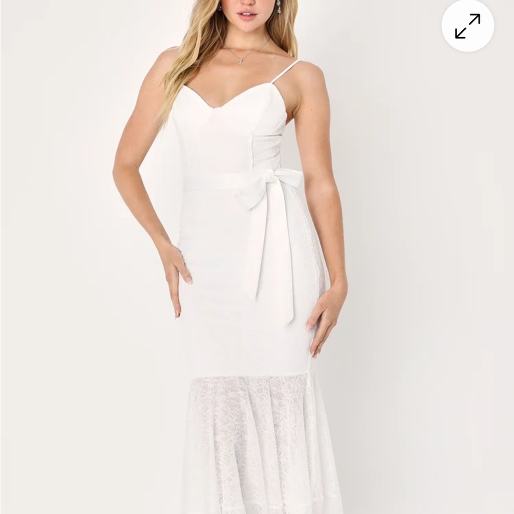 Elegant White Lace Dress